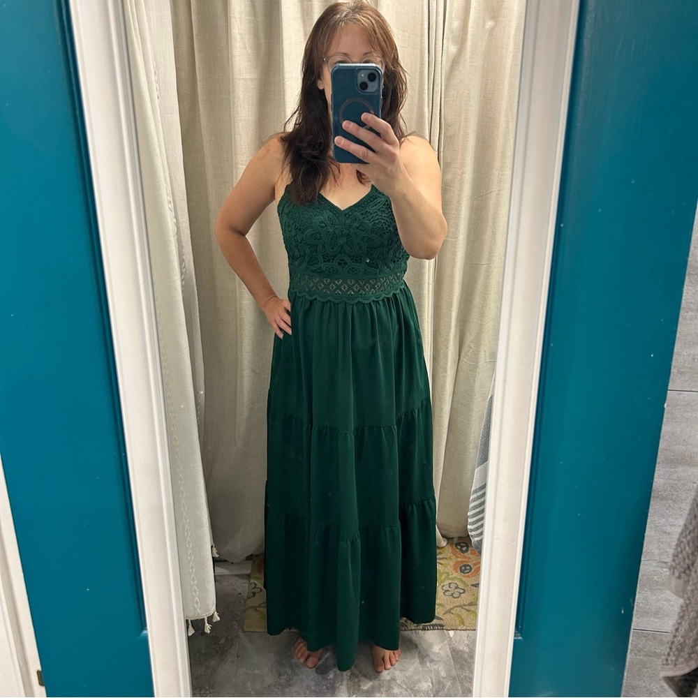 Green Lace Maxi Dress pockets!